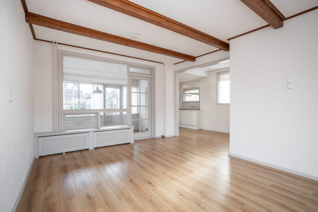 Photo 11 of Bernhardstraat 73