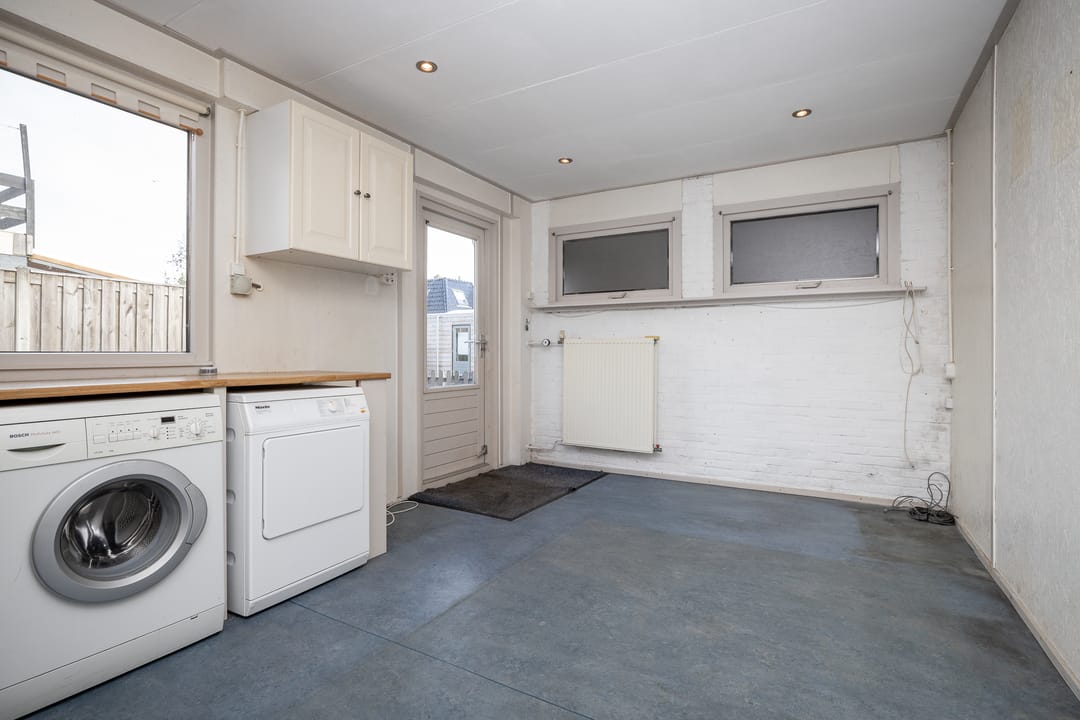 Photo 16 of Bernhardstraat 73