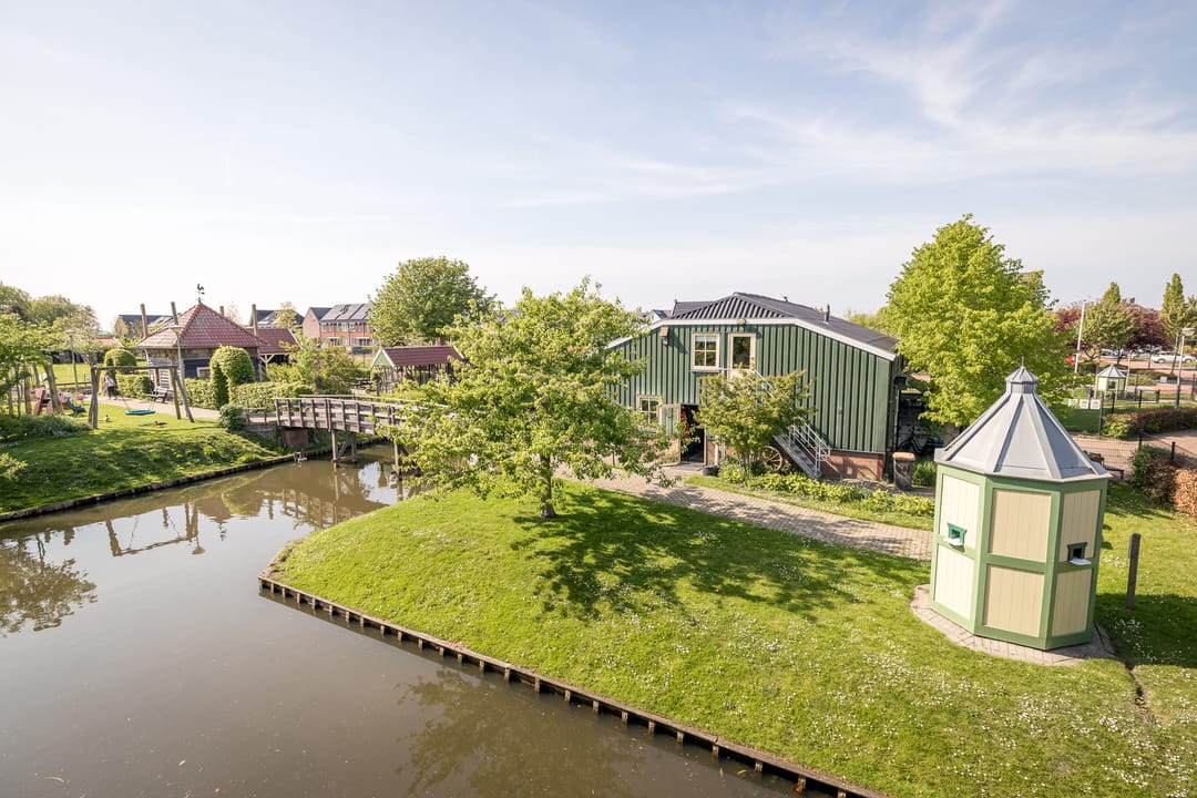 Photo 43 of Bernhardstraat 73