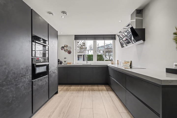 Tusschen beide Wegen 3