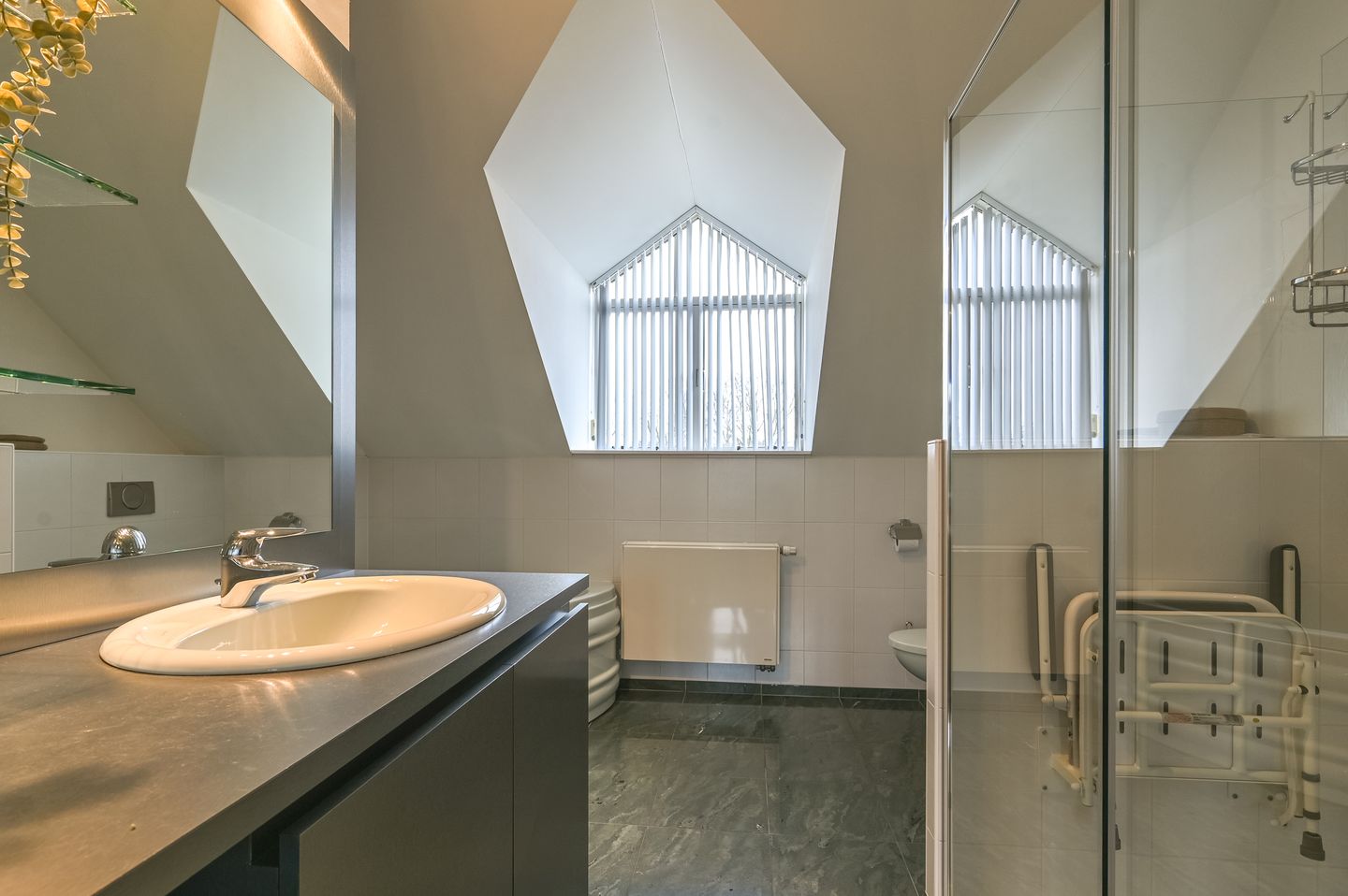 Foto 35 van Ign. Bispincklaan 39