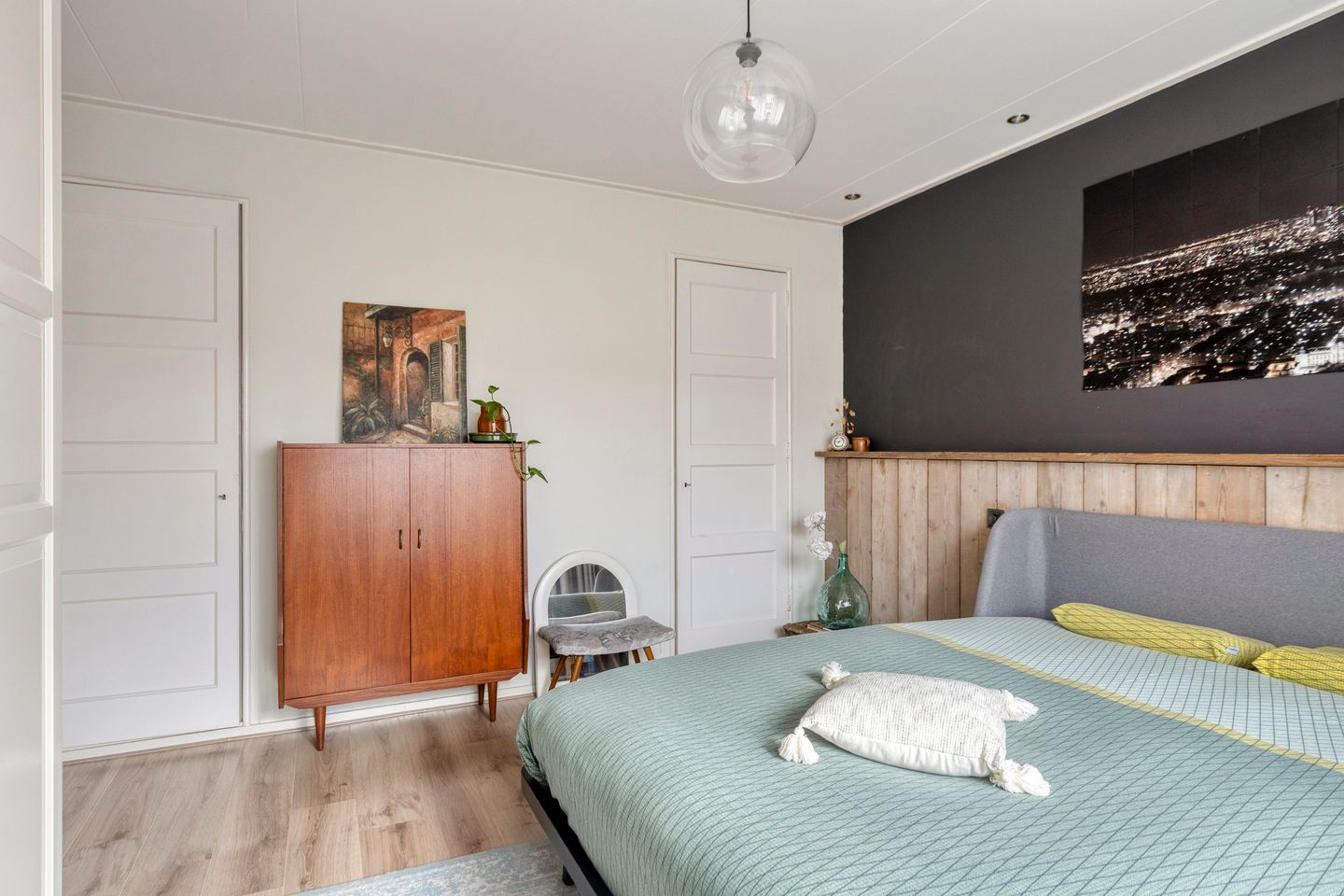 Foto 25 van Leliestraat 75