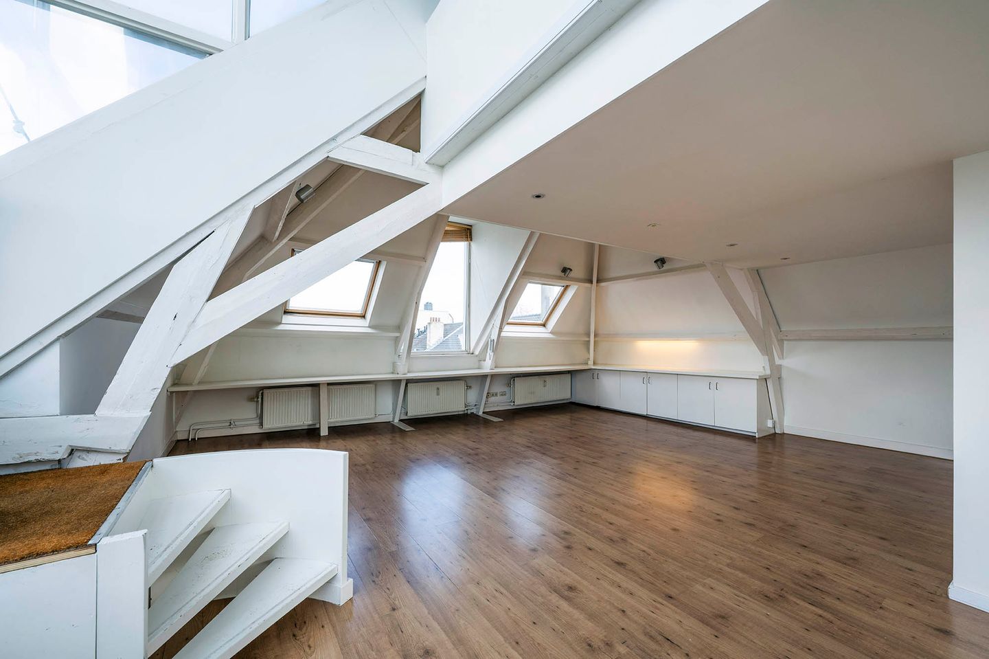 Bekijk foto 4 van Van Baerlestraat 13-E