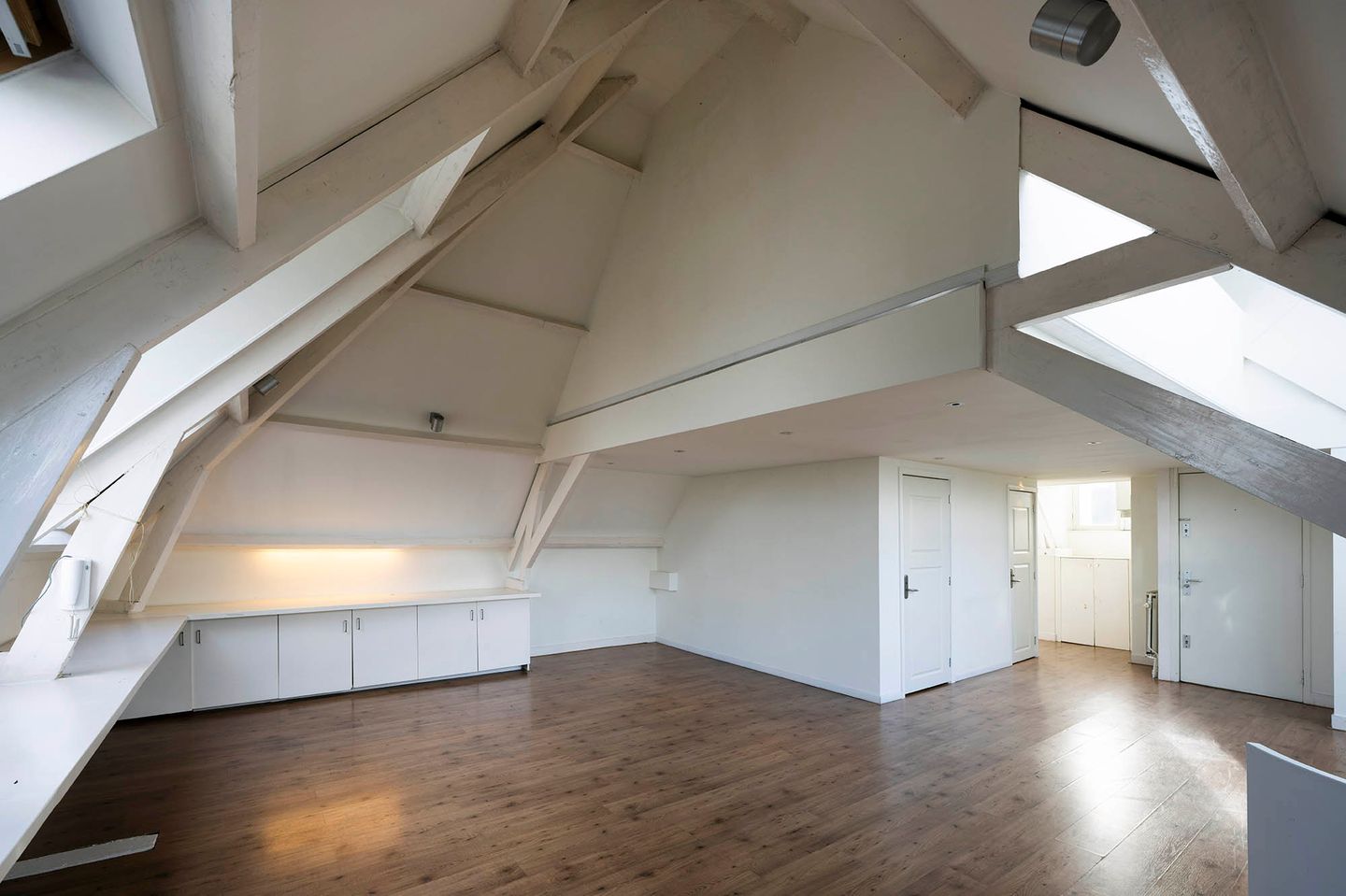 Bekijk foto 5 van Van Baerlestraat 13-E