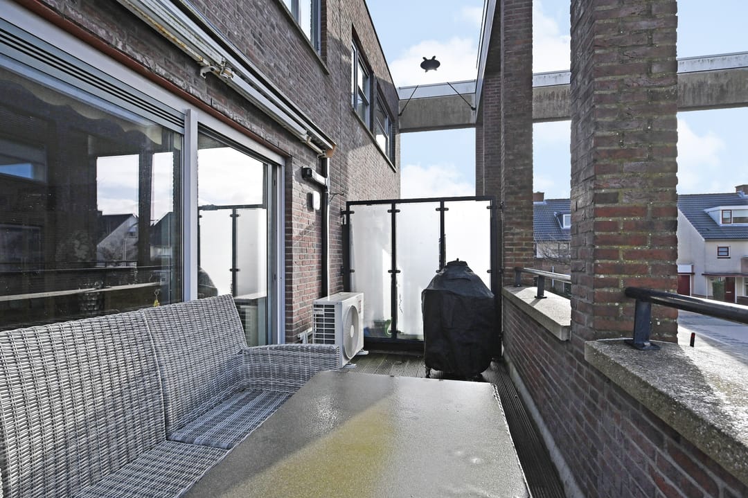 Photo 17 of Legakker 38
