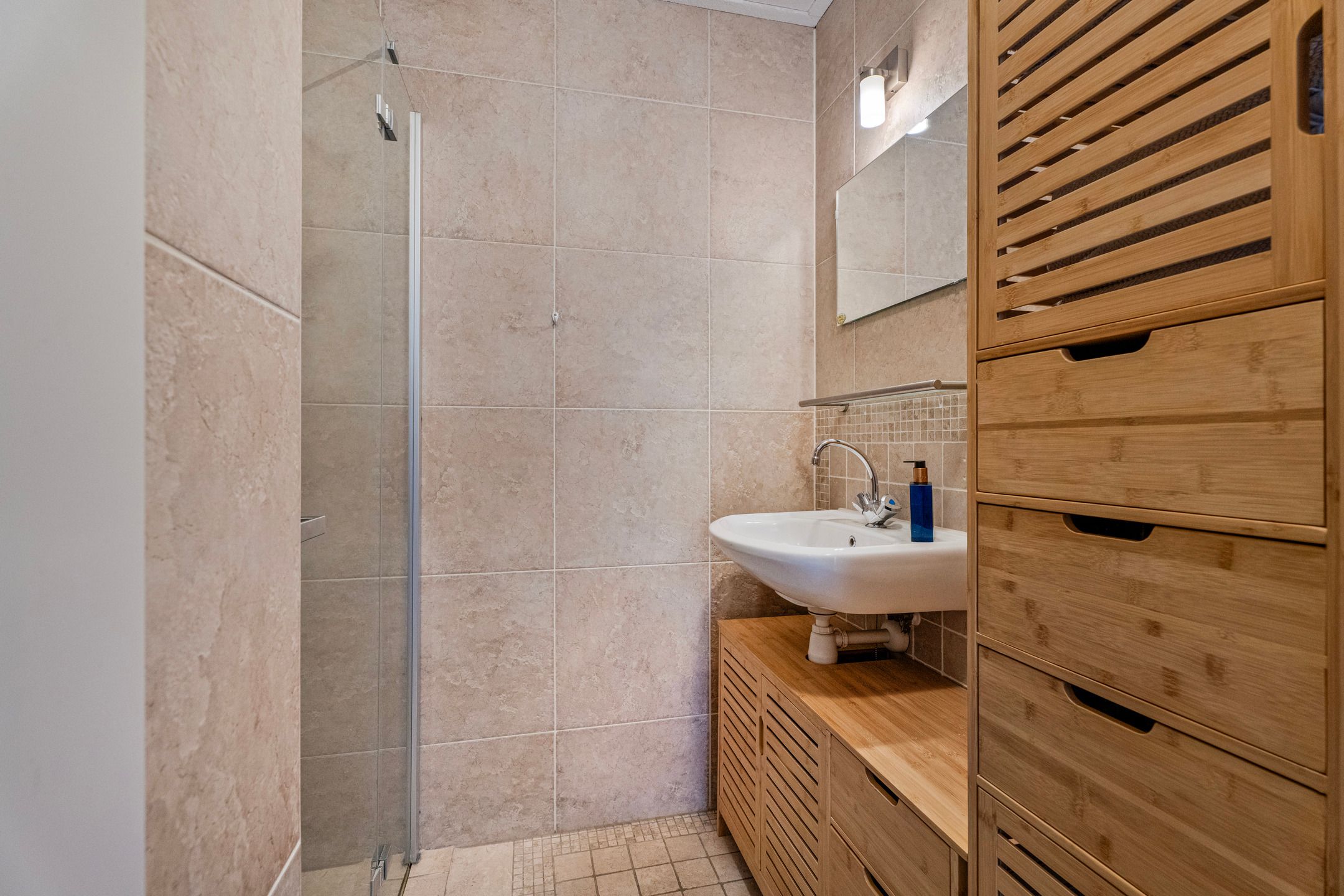 Foto 27 van Oosterwalstraat 18