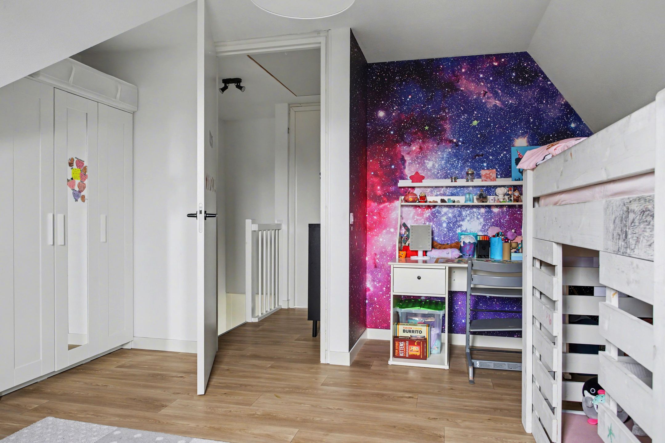 Photo 33 of Zeewolf 16