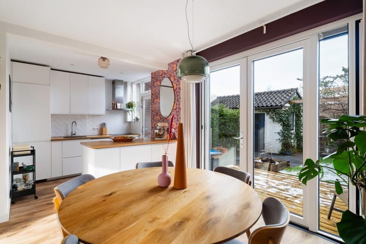 Photo 9 of Albert Cuypstraat 16