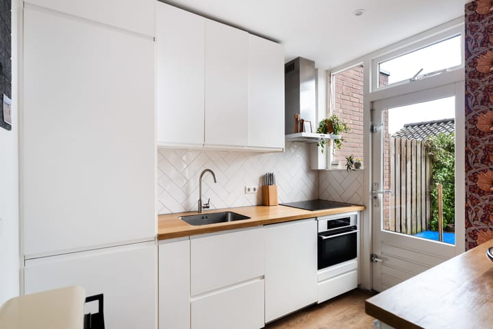 Photo 12 of Albert Cuypstraat 16