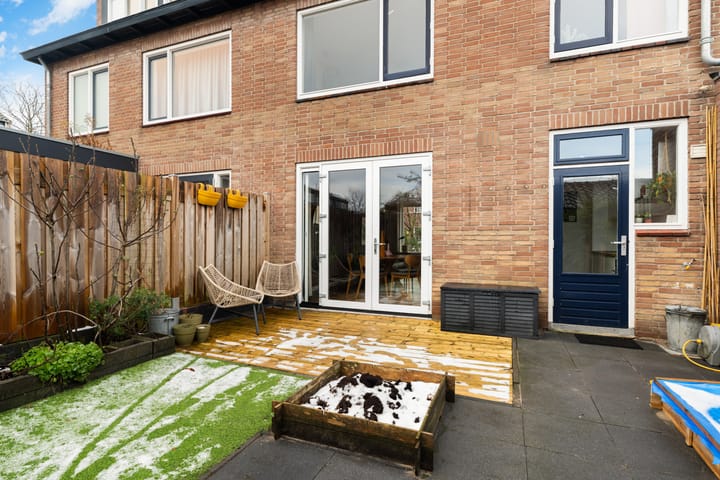 Photo 13 of Albert Cuypstraat 16