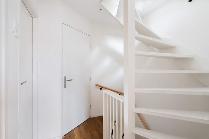 Photo 16 of Albert Cuypstraat 16