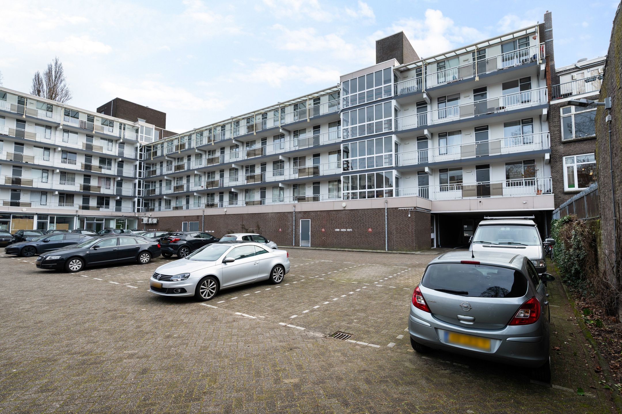 Photo 39 of Walenburgerplein 4