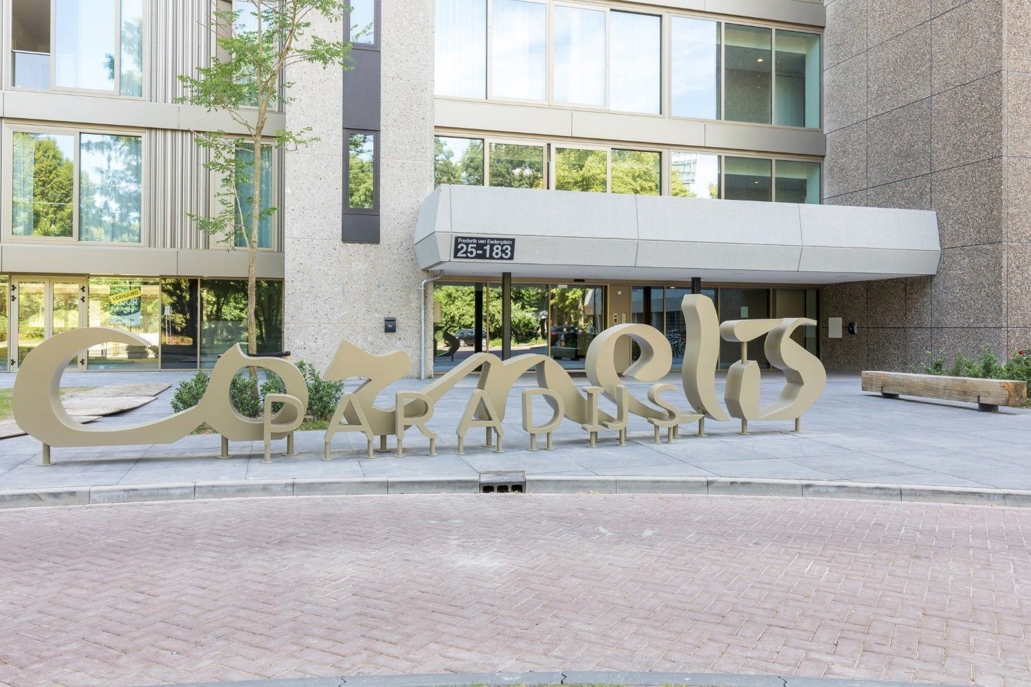 Foto 15 van Frederik van Eedenplein 178