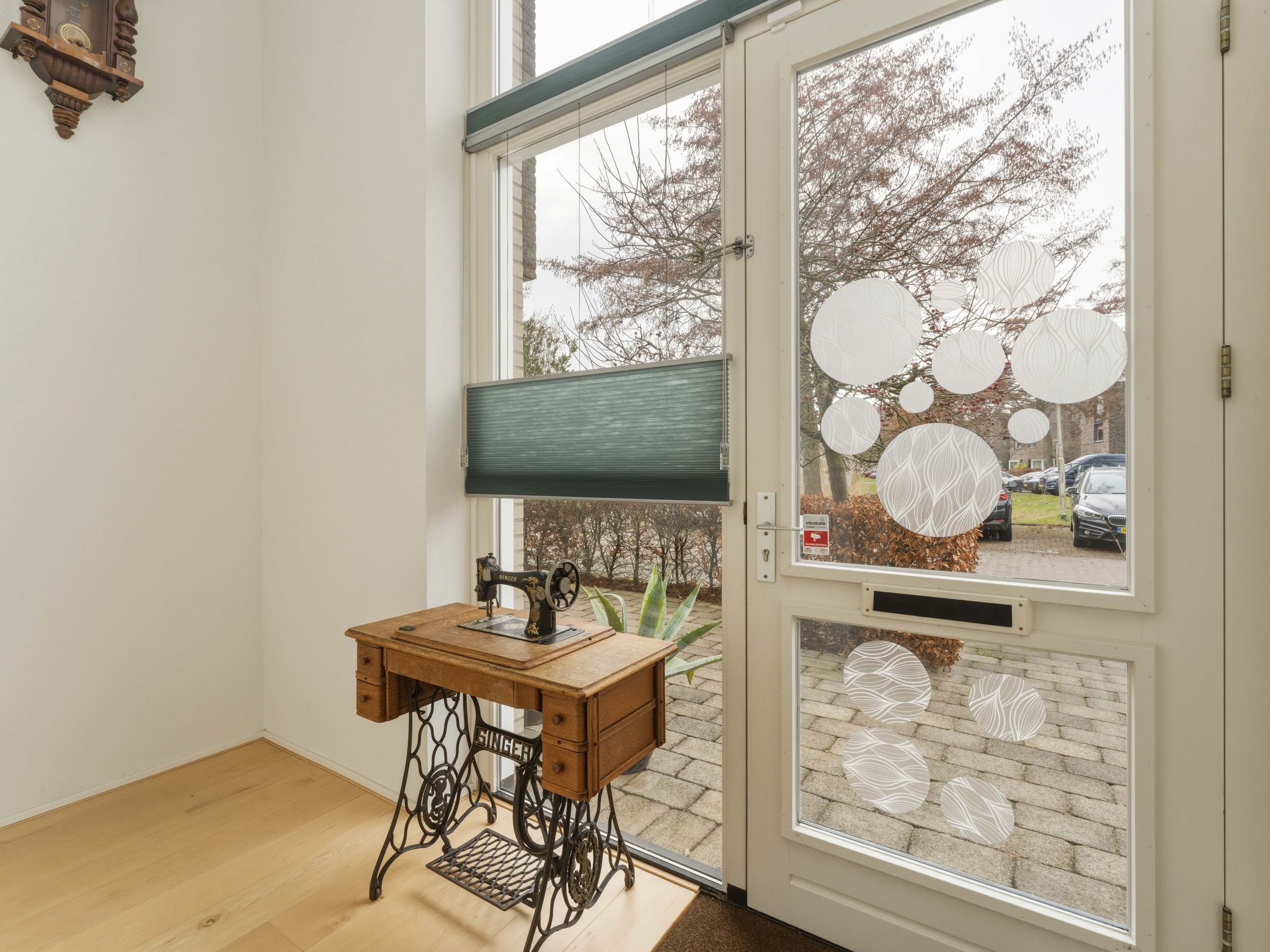 Photo 6 of Frederik Loewestraat 13