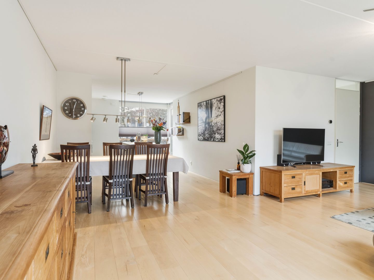 Photo 10 of Frederik Loewestraat 13