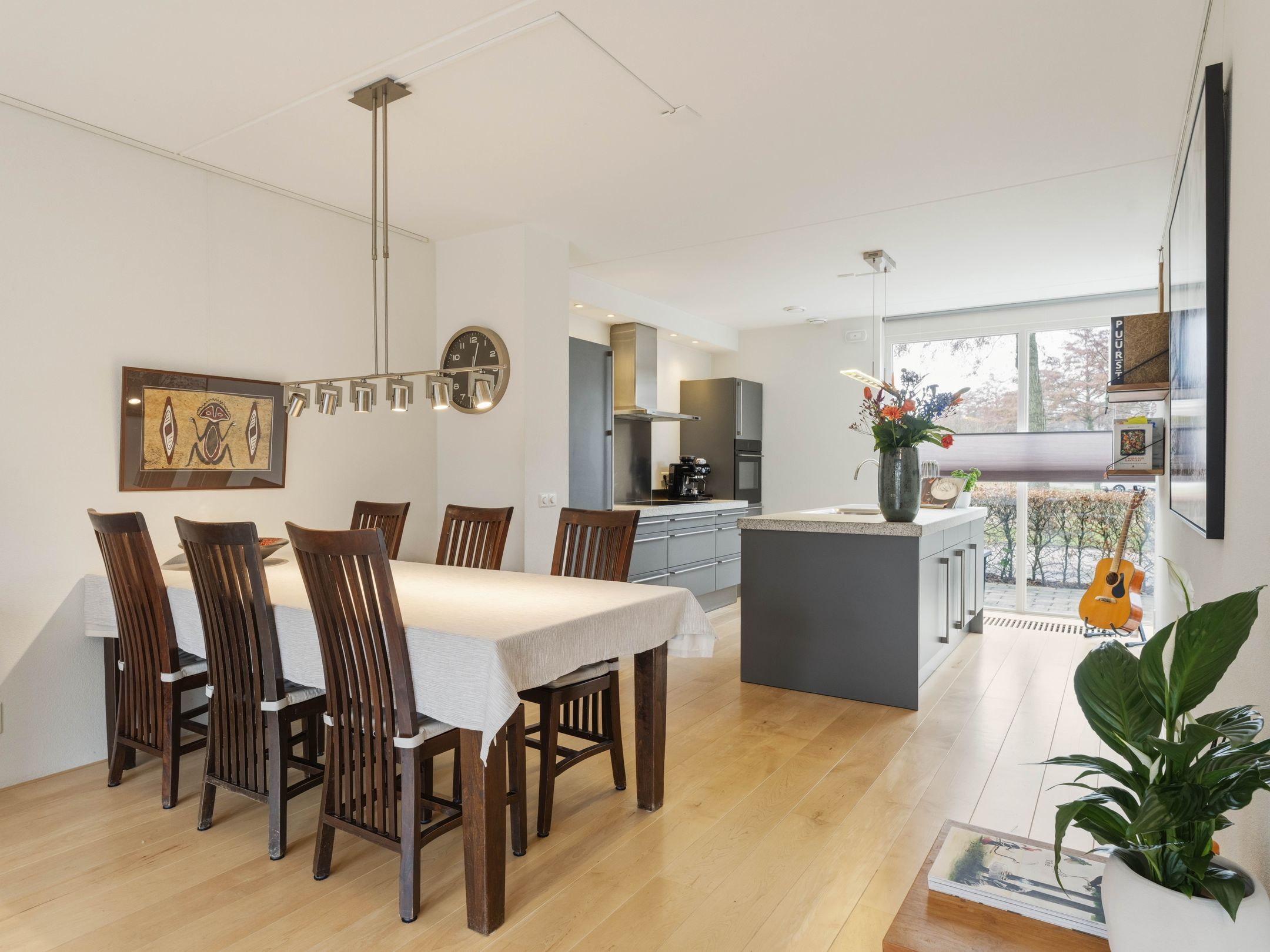 Photo 12 of Frederik Loewestraat 13