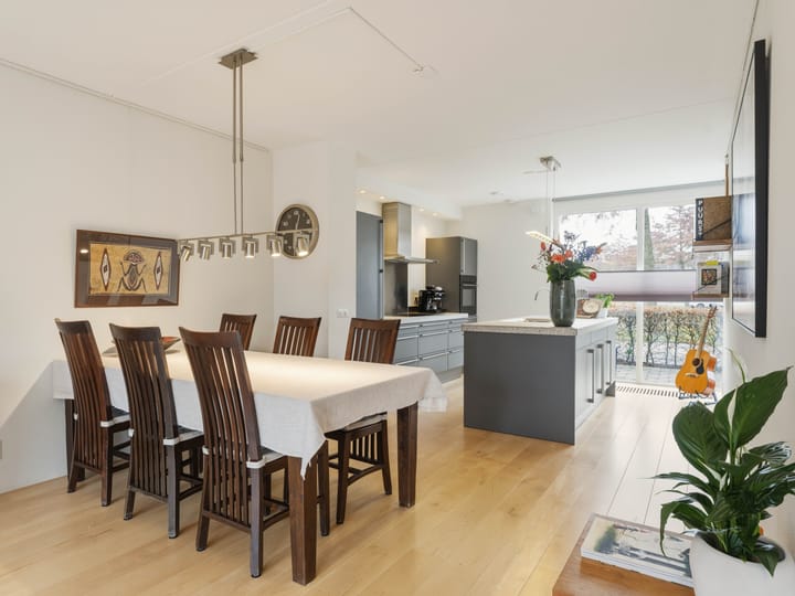 Foto 12 van Frederik Loewestraat 13