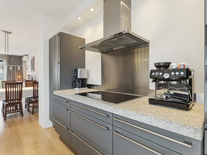 Foto 16 van Frederik Loewestraat 13