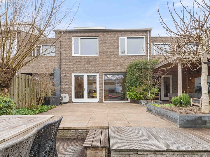 Foto 46 van Frederik Loewestraat 13