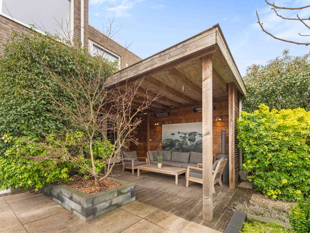 Photo 47 of Frederik Loewestraat 13