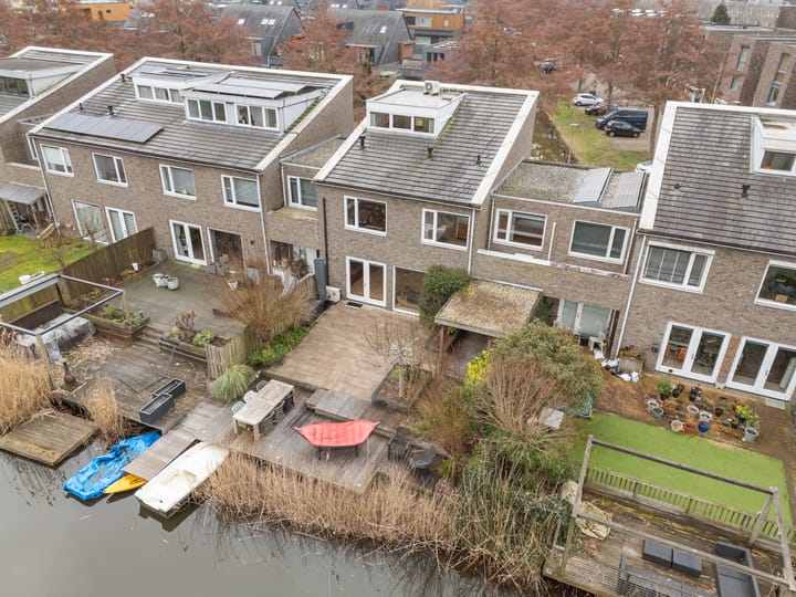 Foto 53 van Frederik Loewestraat 13