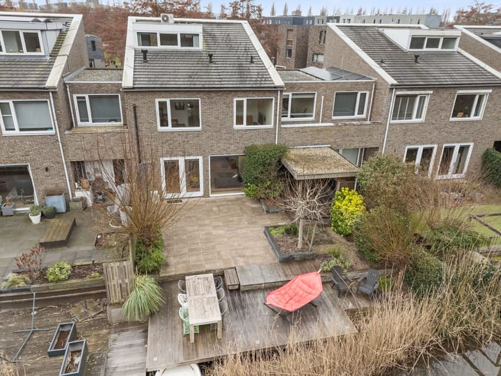 Foto 54 van Frederik Loewestraat 13