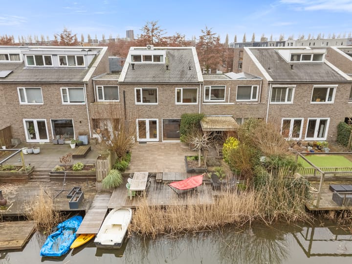 Foto 55 van Frederik Loewestraat 13