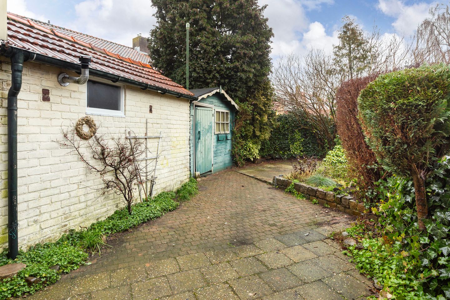 Photo 20 of Kamillestraat 37