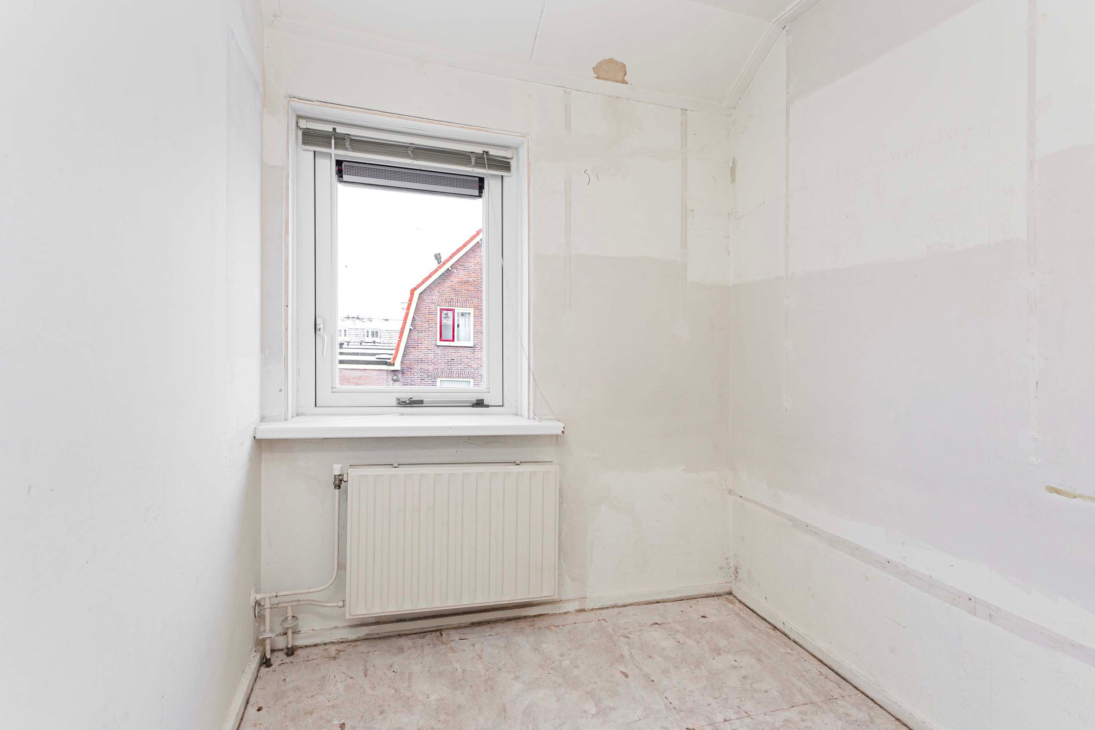 Photo 33 of Kamillestraat 37