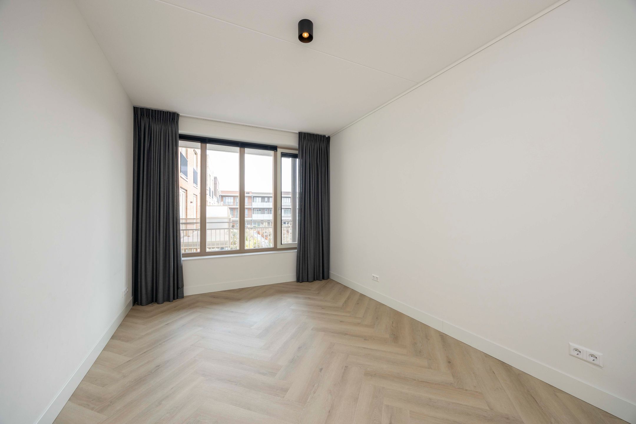 Foto 15 van Baron van Hövellplein 115