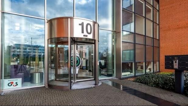 View photo 2 of Olof Palmestraat 10