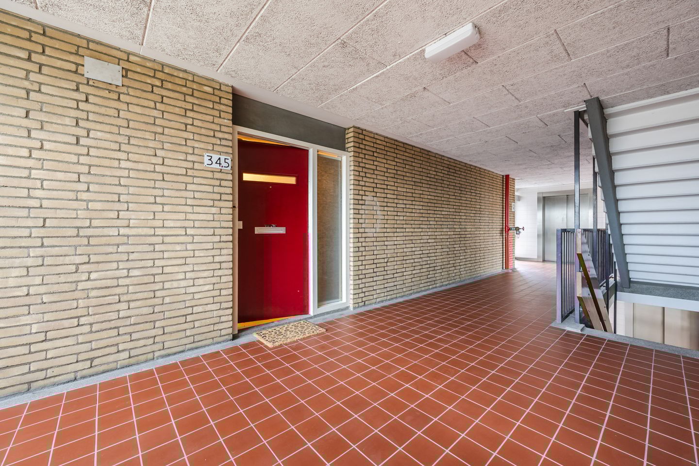 Photo 4 of Heiloostraat 345