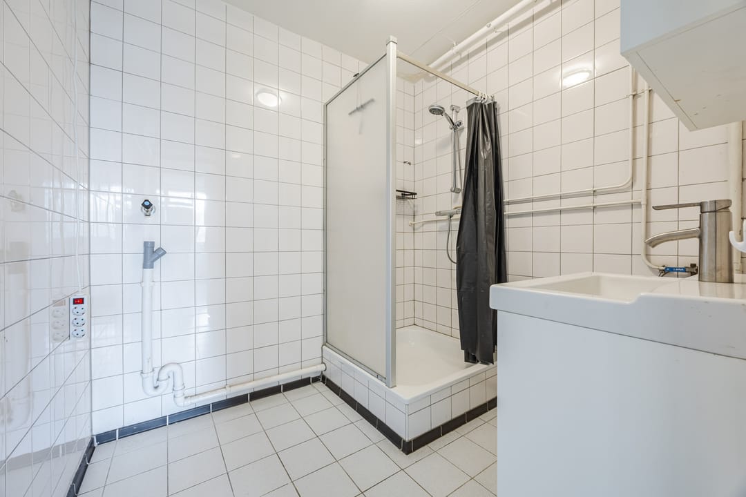 Photo 22 of Heiloostraat 345