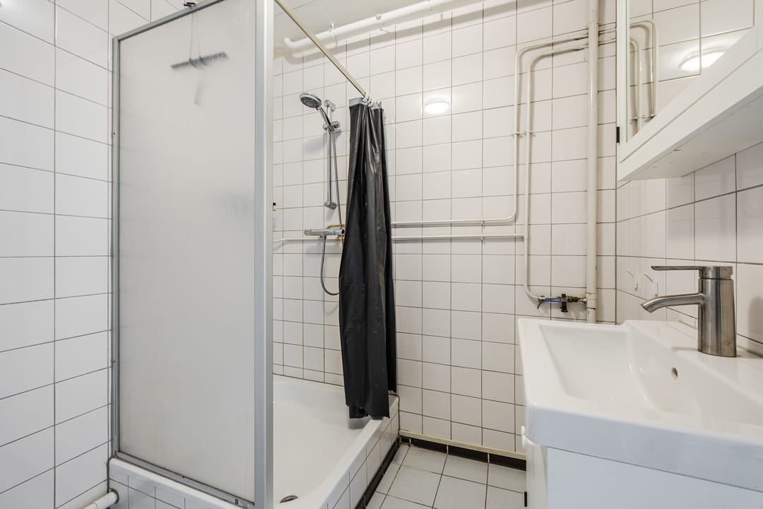 Photo 23 of Heiloostraat 345