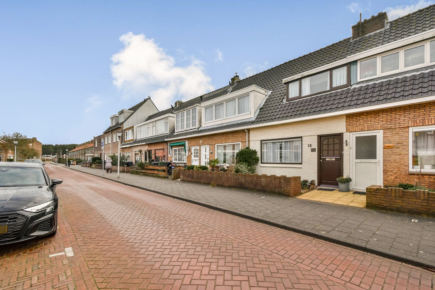 Photo 4 of Helmersstraat 12