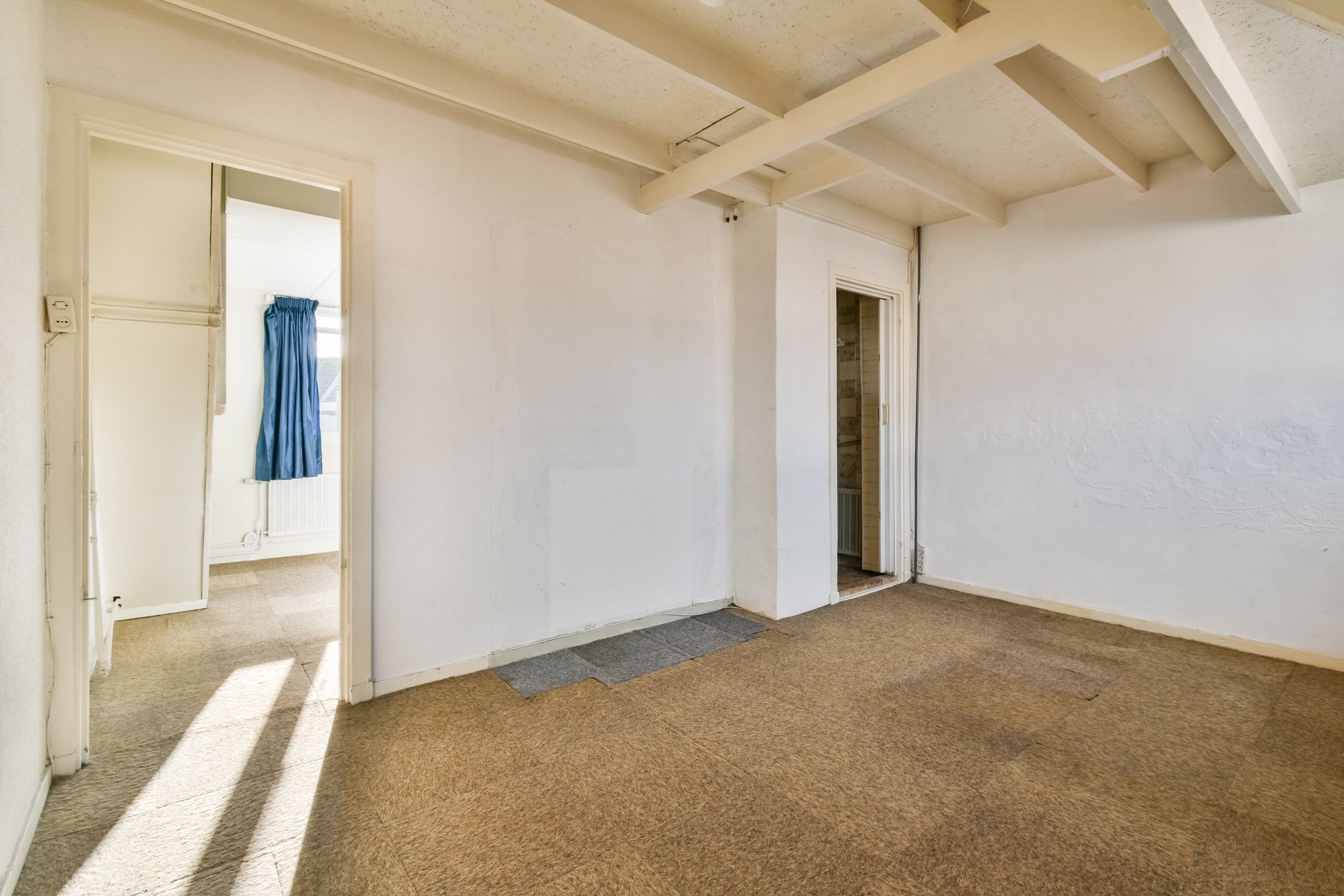 Photo 18 of Helmersstraat 12