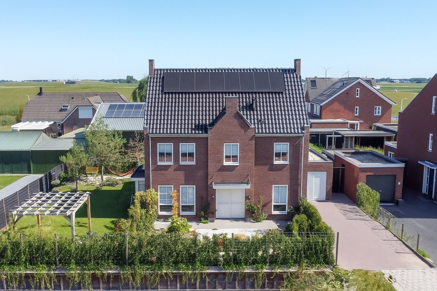 Foto 6 van Versailles 42