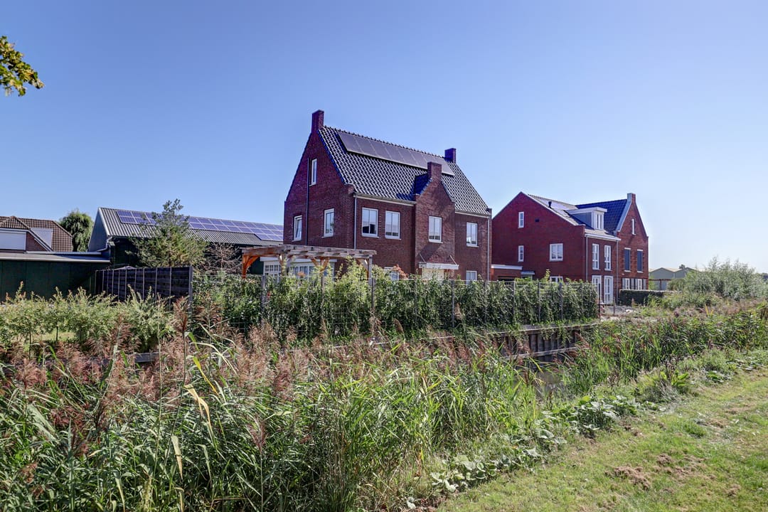 Foto 8 van Versailles 42