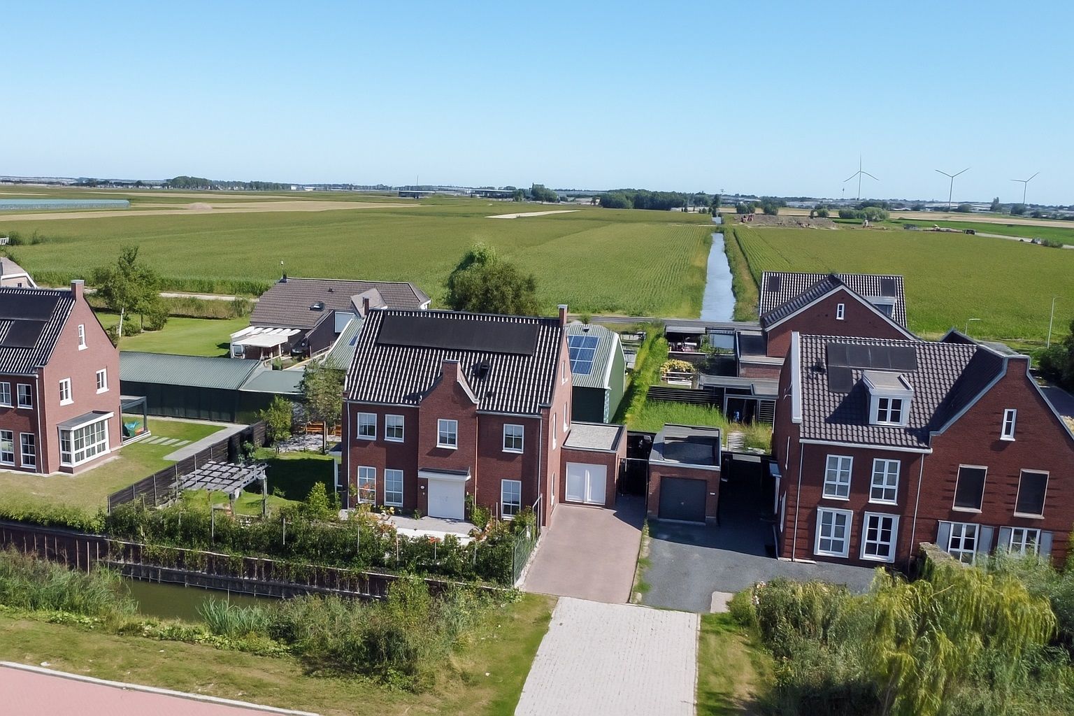 Foto 9 van Versailles 42