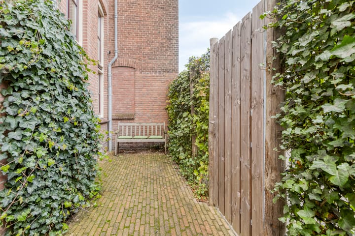 Foto 32 van Hulststraat 31