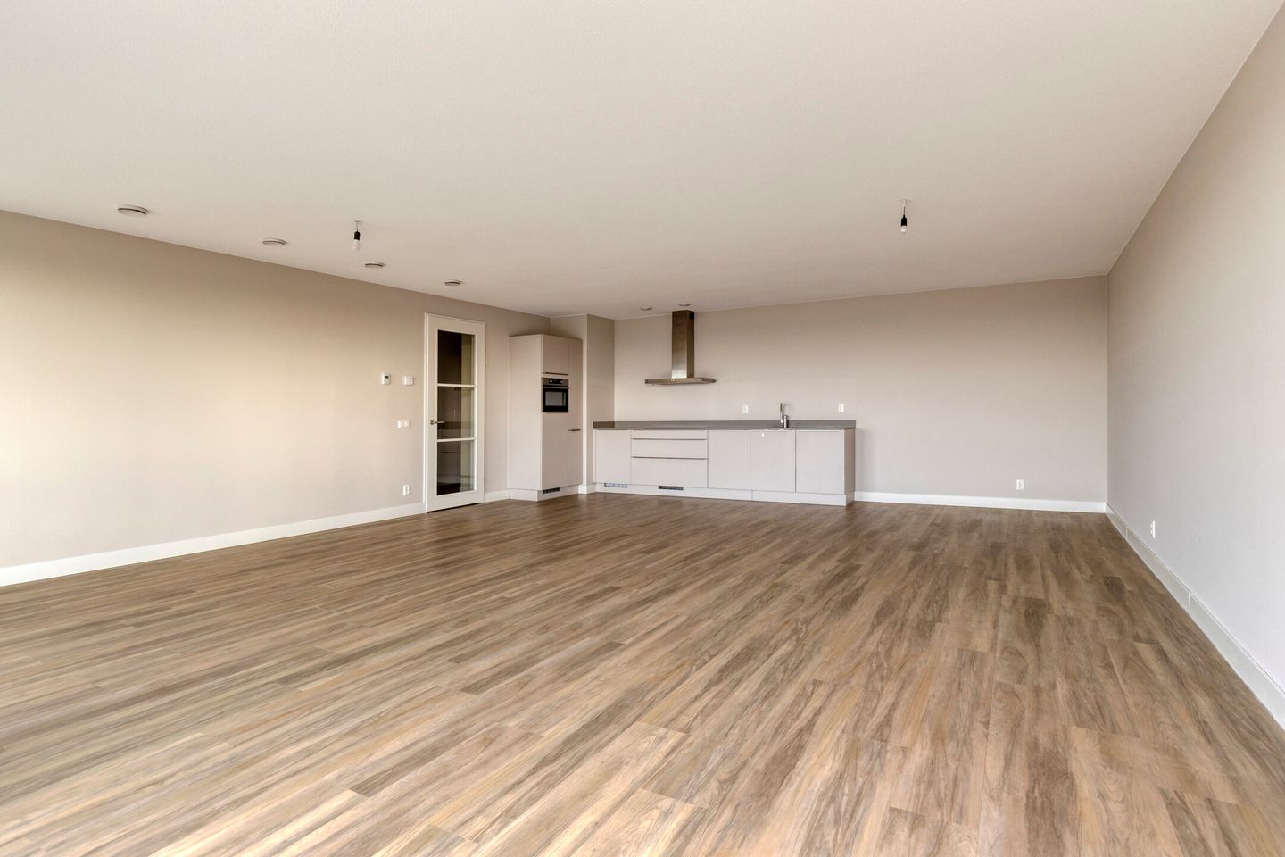 Foto 14 van Perzikweg 100