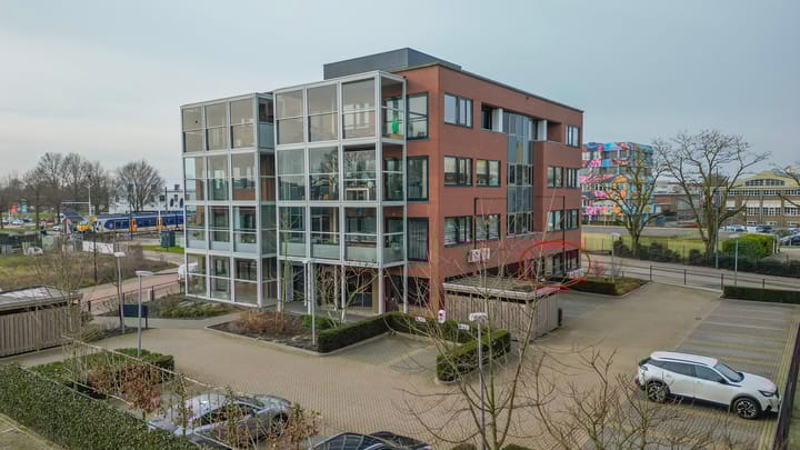 Foto 4 van Binnen Parallelweg 12