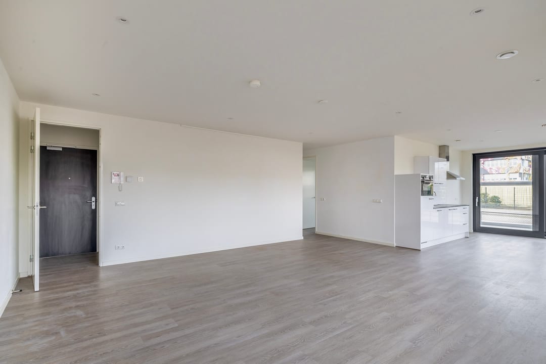 Foto 23 van Binnen Parallelweg 12