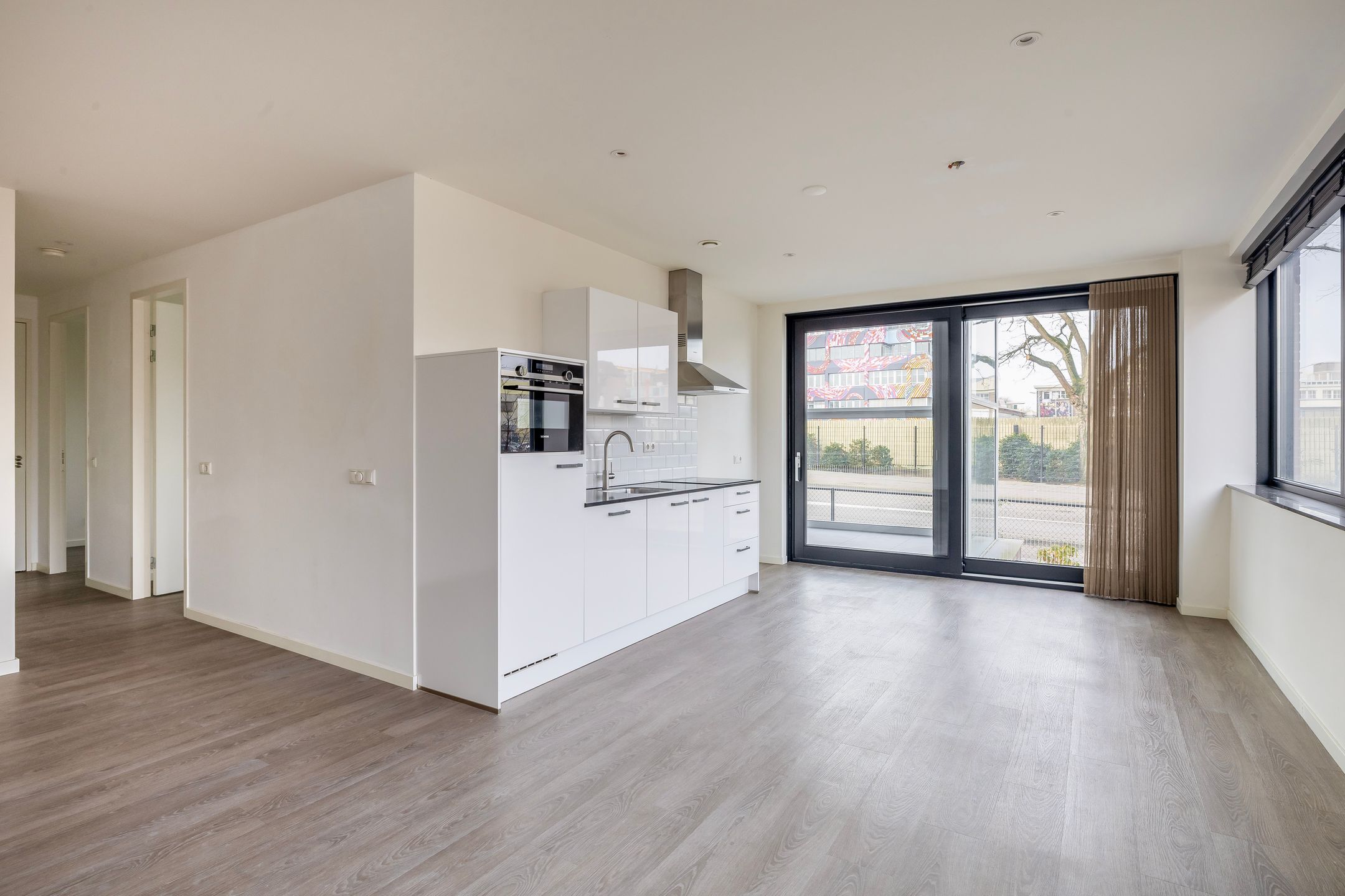 Foto 24 van Binnen Parallelweg 12