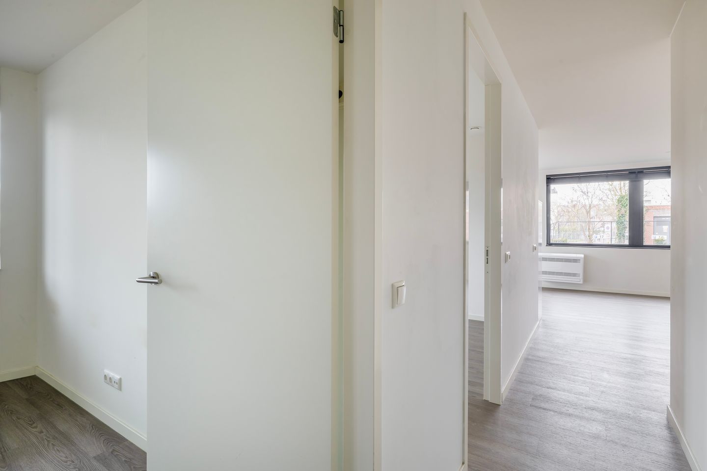 Foto 35 van Binnen Parallelweg 12