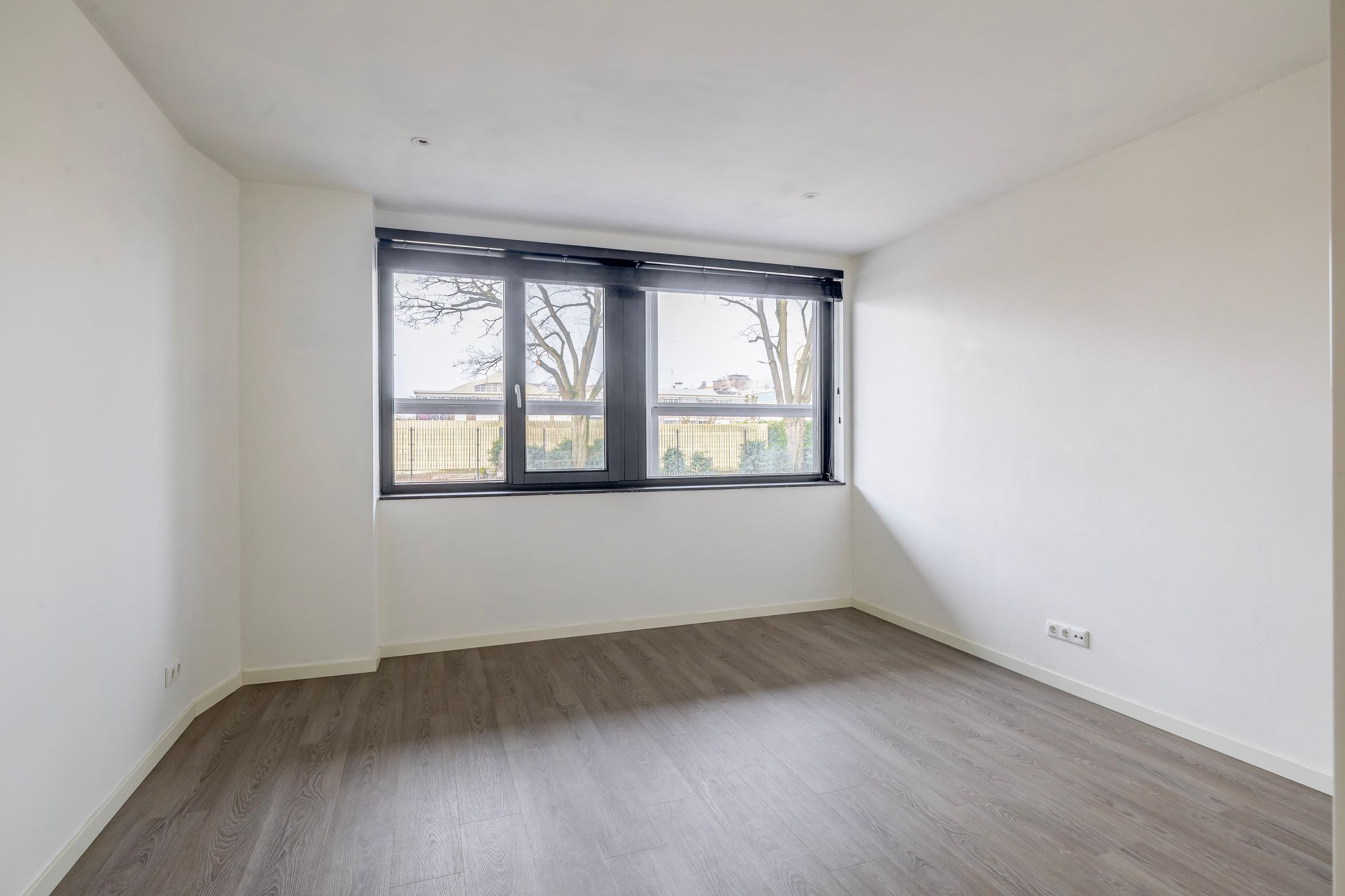 Foto 36 van Binnen Parallelweg 12