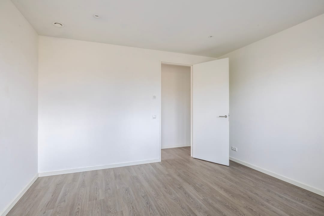 Foto 37 van Binnen Parallelweg 12