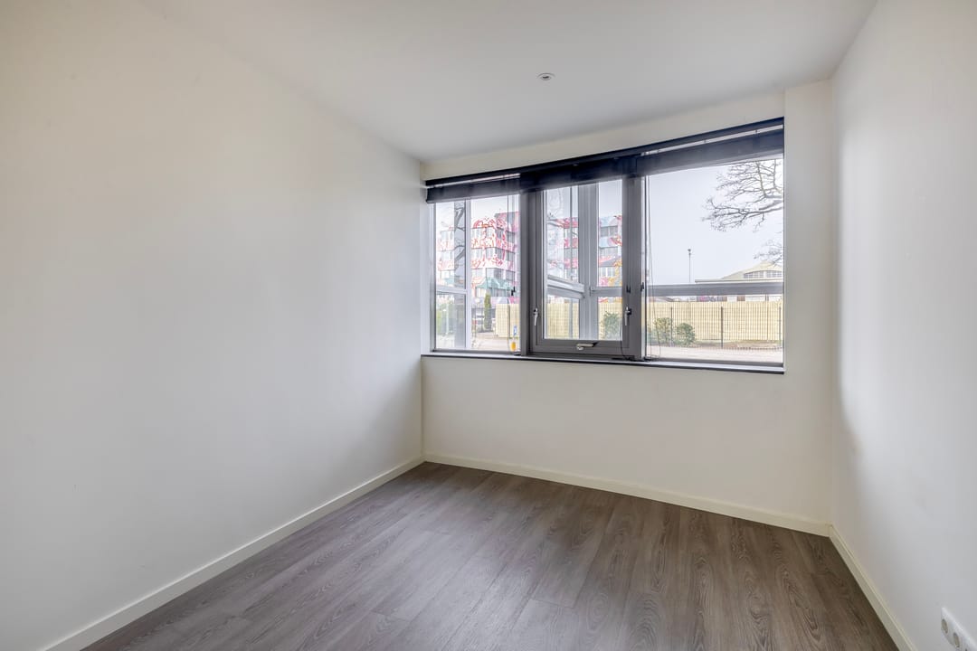 Foto 38 van Binnen Parallelweg 12