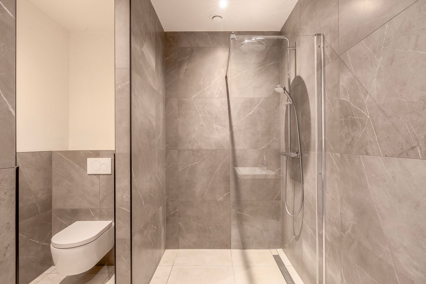 Foto 40 van Binnen Parallelweg 12