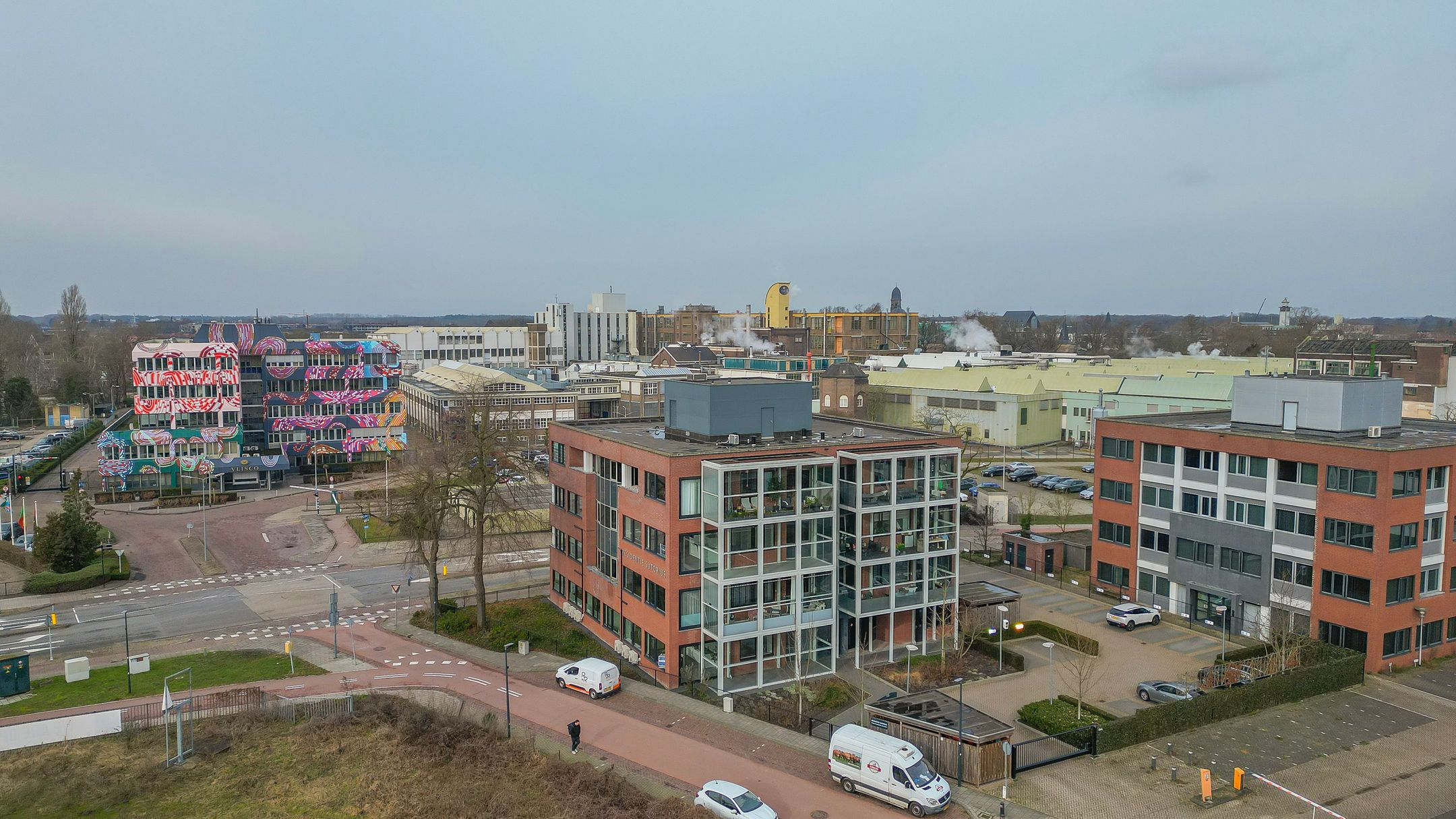 Foto 51 van Binnen Parallelweg 12